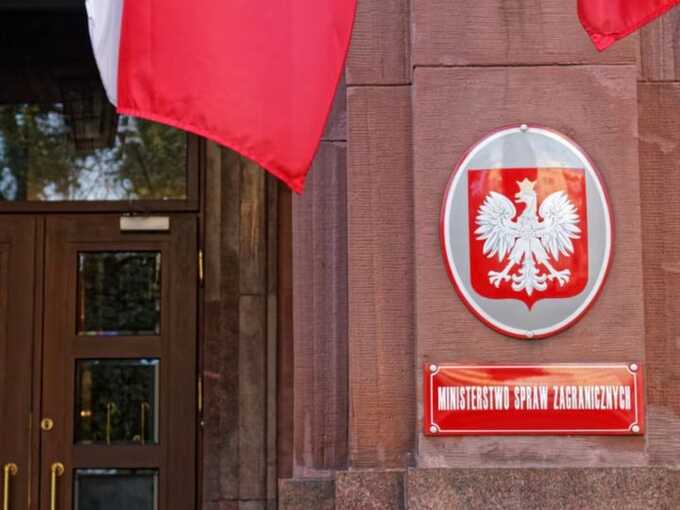Варшава вводит санкции в ответ на насилие над протестующими в Грузии