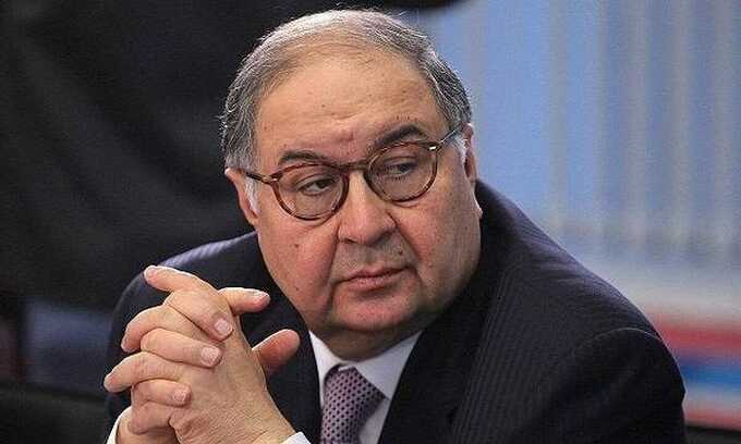 Усманов начал кадровую зачистку в своих компаниях