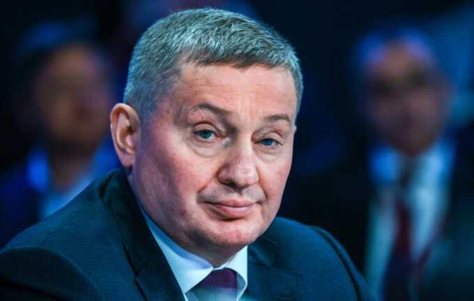 Губернатор прячет следы — пиар-форум отвлекает от расследований СК