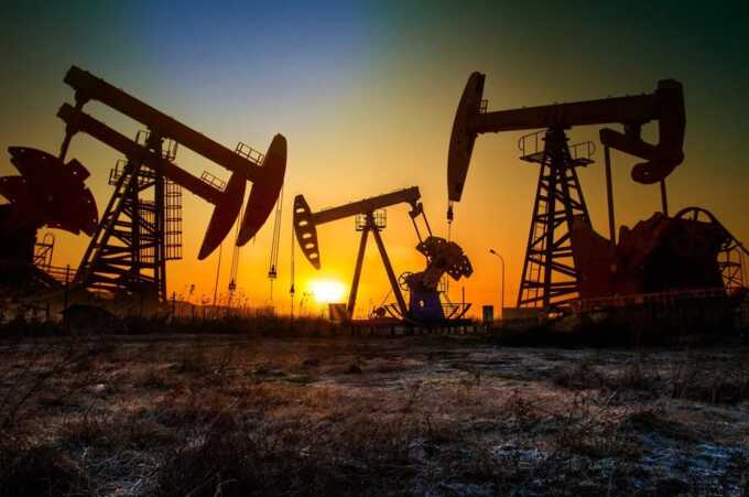 Конфликт внутри ОПЕК+ обрушил нефть до 60 долларов и угрожает новыми потерями для России