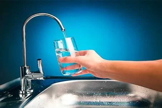 Фильтры для воды провалили тест: какая марка оставила опасные примеси