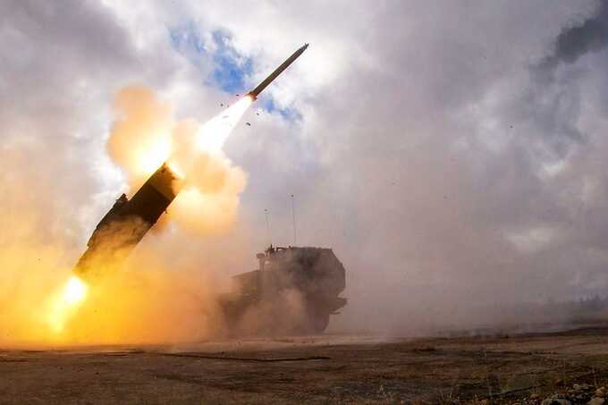 HIMARS нанесли удар по объекту в Курской области