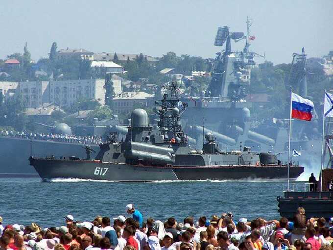 Черноморский флот тонет в коррупции — ущерб для безопасности страны