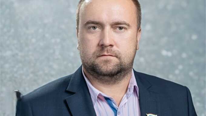 Суд приговорил экс-депутата из Иркутской области за мошенничество с квартирами
