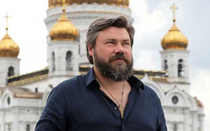 Олигарх Константин Малофеев предложил заменить мигрантов роботами ради безопасности и порядка