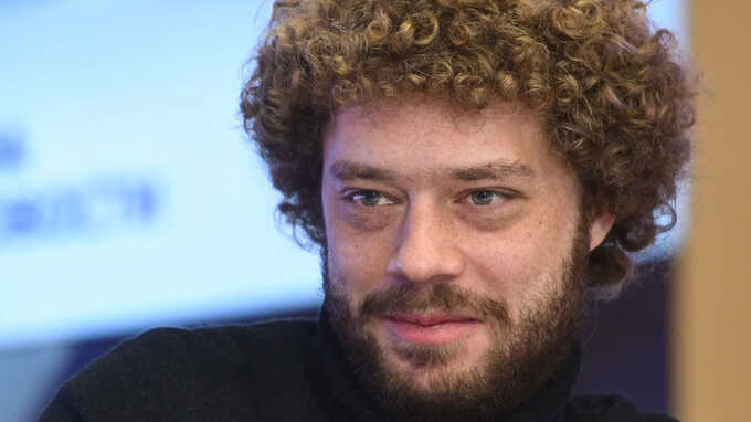 Илья Варламов заочно арестован и объявлен в международный розыск за фейки об армии