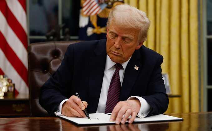 Администрация Трампа начала рассылку писем о тарифах – первые получатели уже в курсе