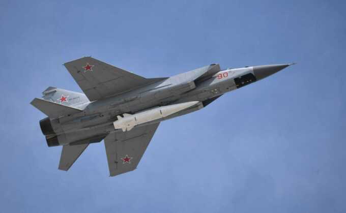 В РФ заявили, что Су-57 получил гиперзвуковое оружие