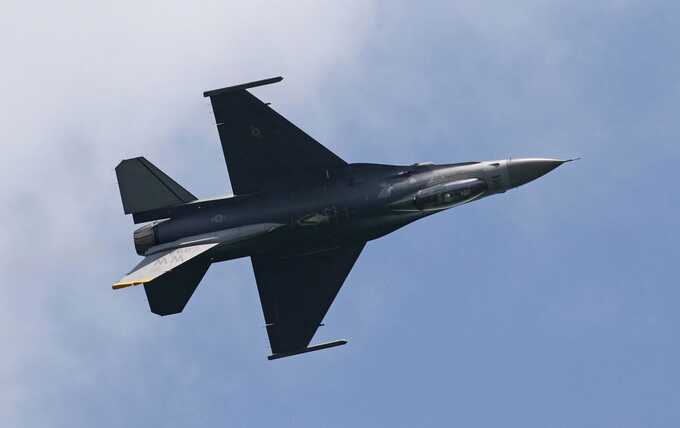 F-16 разбился в Польше во время подготовки к авиашоу